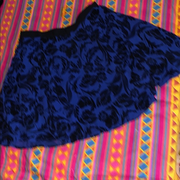 Tops skirts and dresses - price for each - Picture 6 of 15